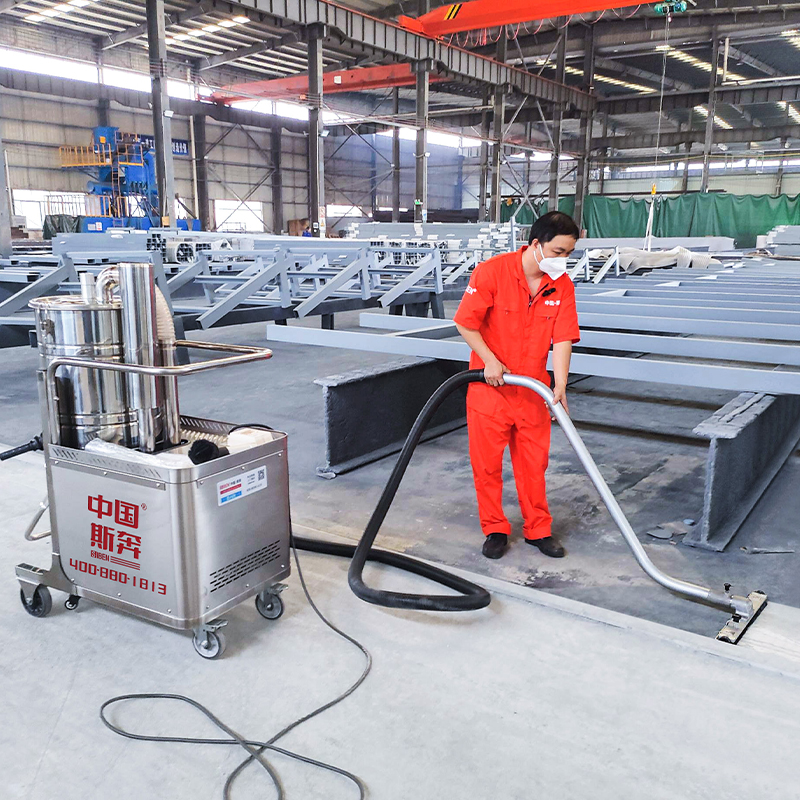 Standard Class Industrial Vacuum Cleaner XC220