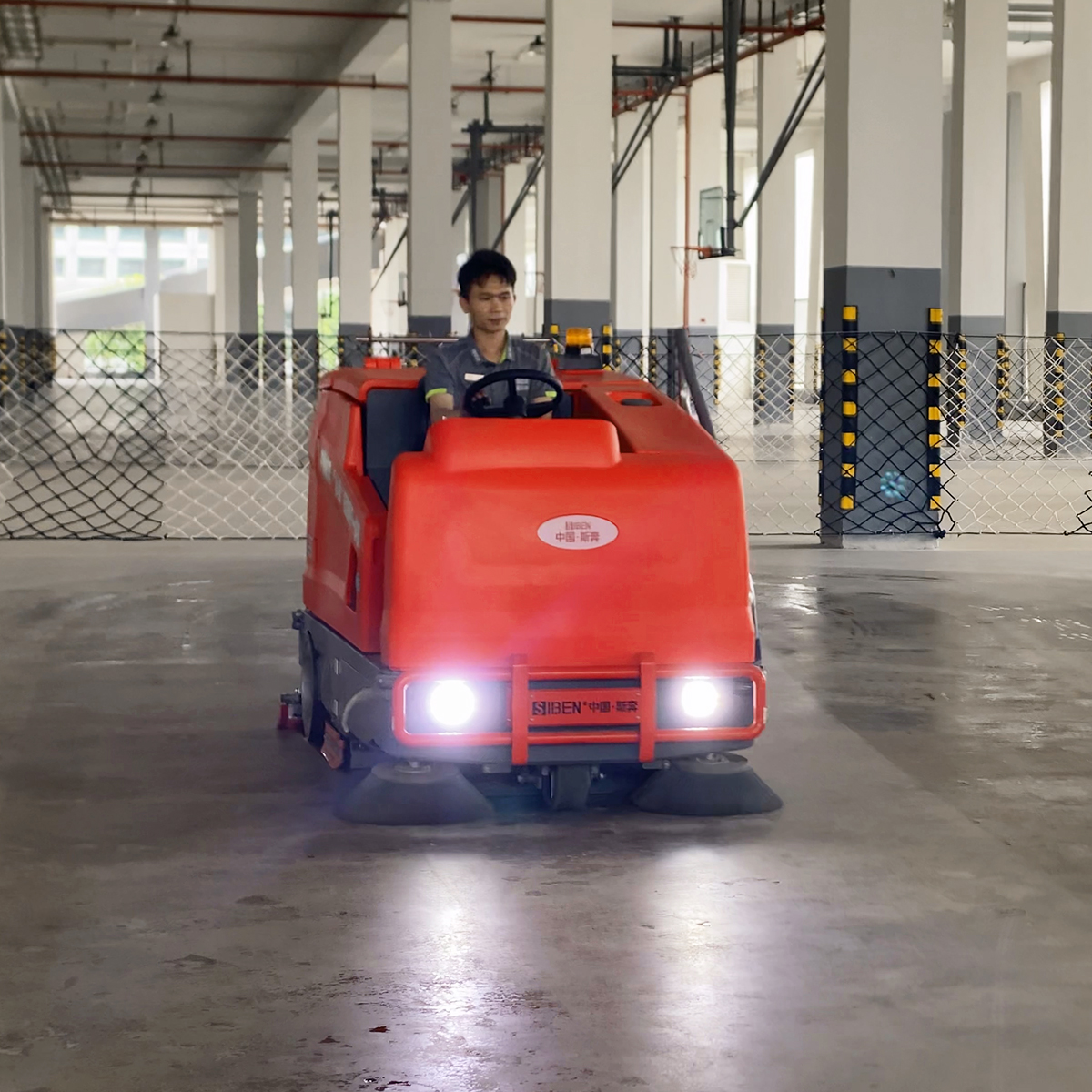 Ride-On Floor Sweeper-Scrubber Xiaoqiang