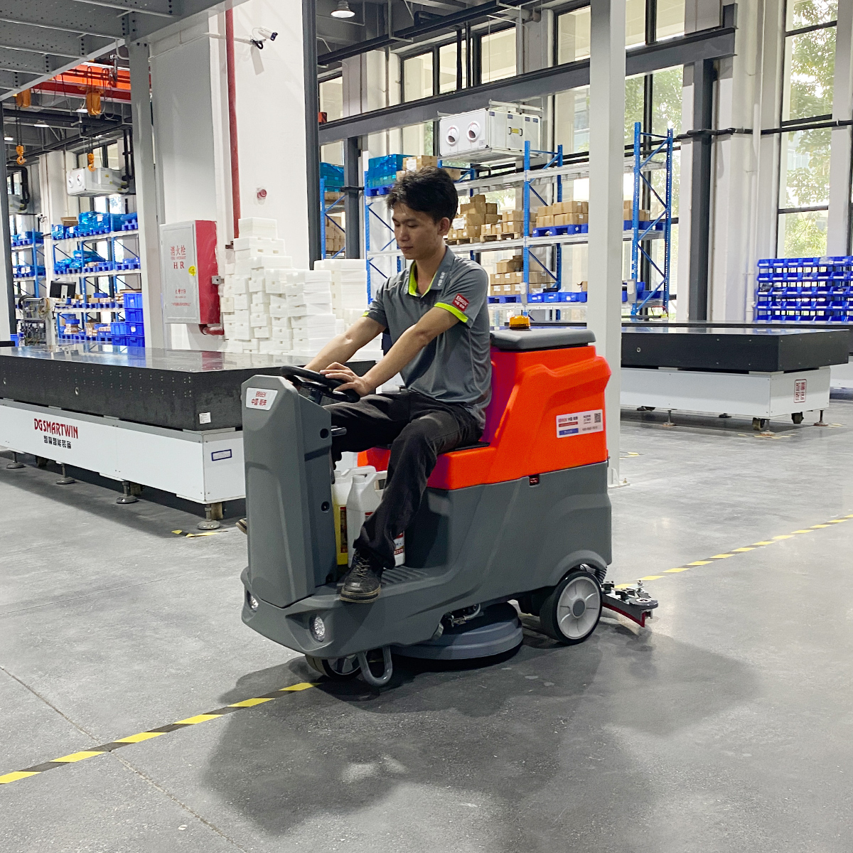 Ride-On Floor Scrubber X6S