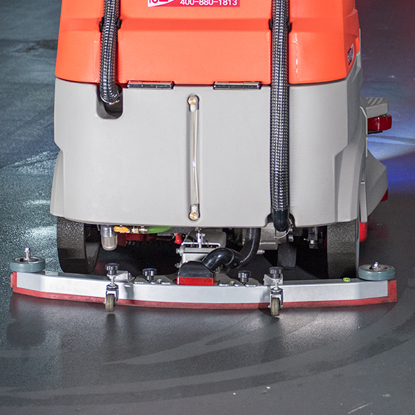 Cast aluminum squeegee