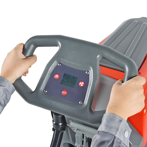 Ergonomic grip, flexibly adjustable handle to a comfortable operating height; LCD integrated control panel, real-time display of running time